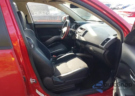 2013 Mitsubishi Outlander Se z USA, uszkodzony, nr VIN JA4JT3AWXDU019597